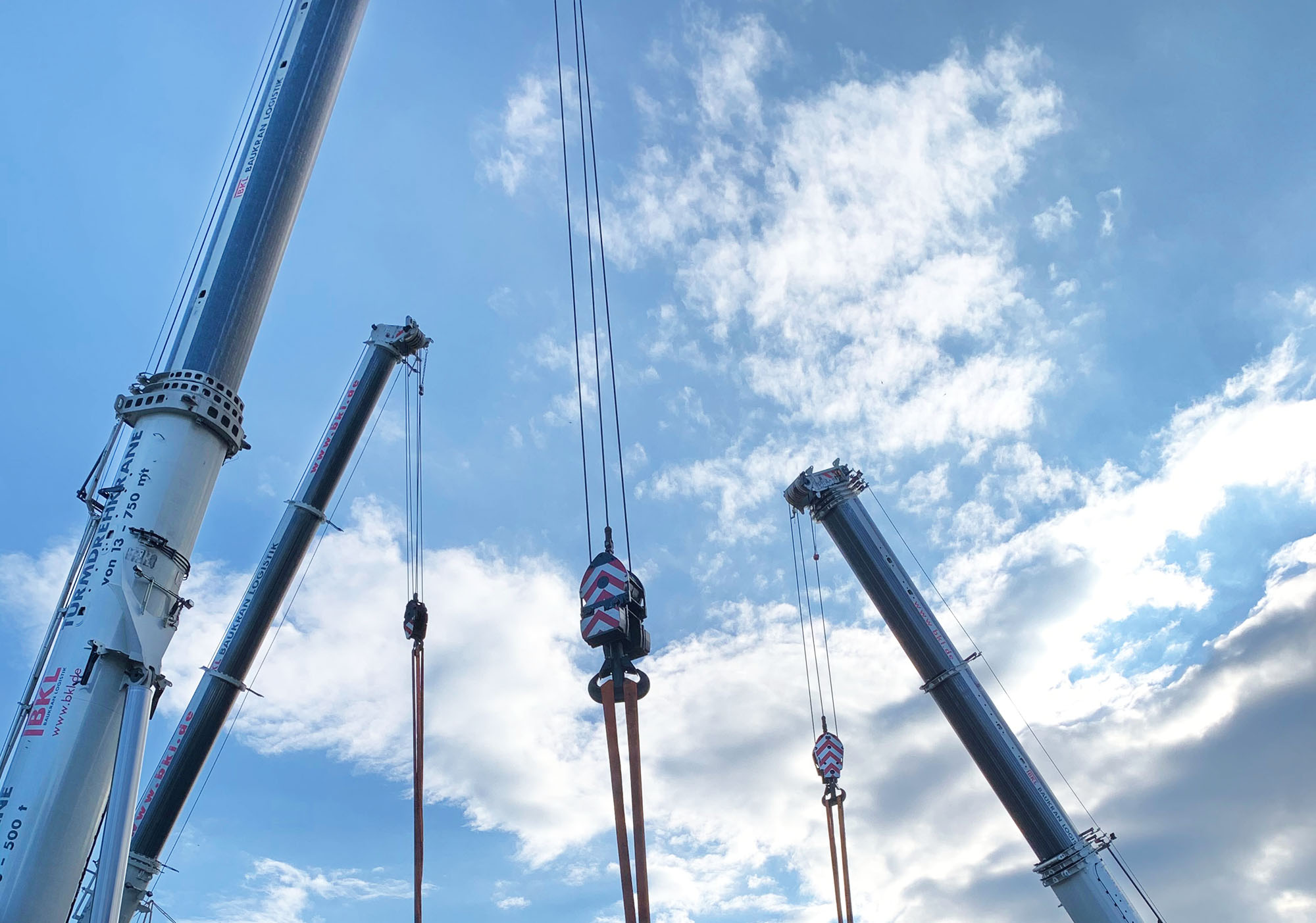 BKL Autokrane im Dreifach-Hub