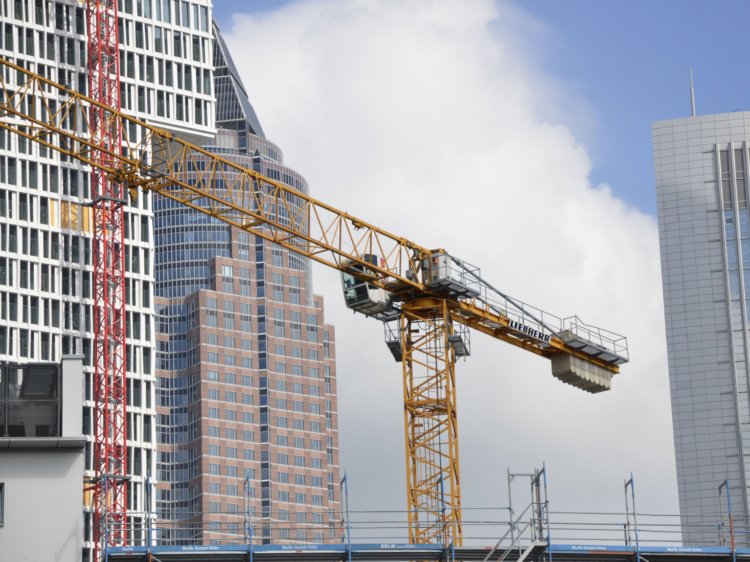 Liebherr 110 EC-B gebraucht kaufen