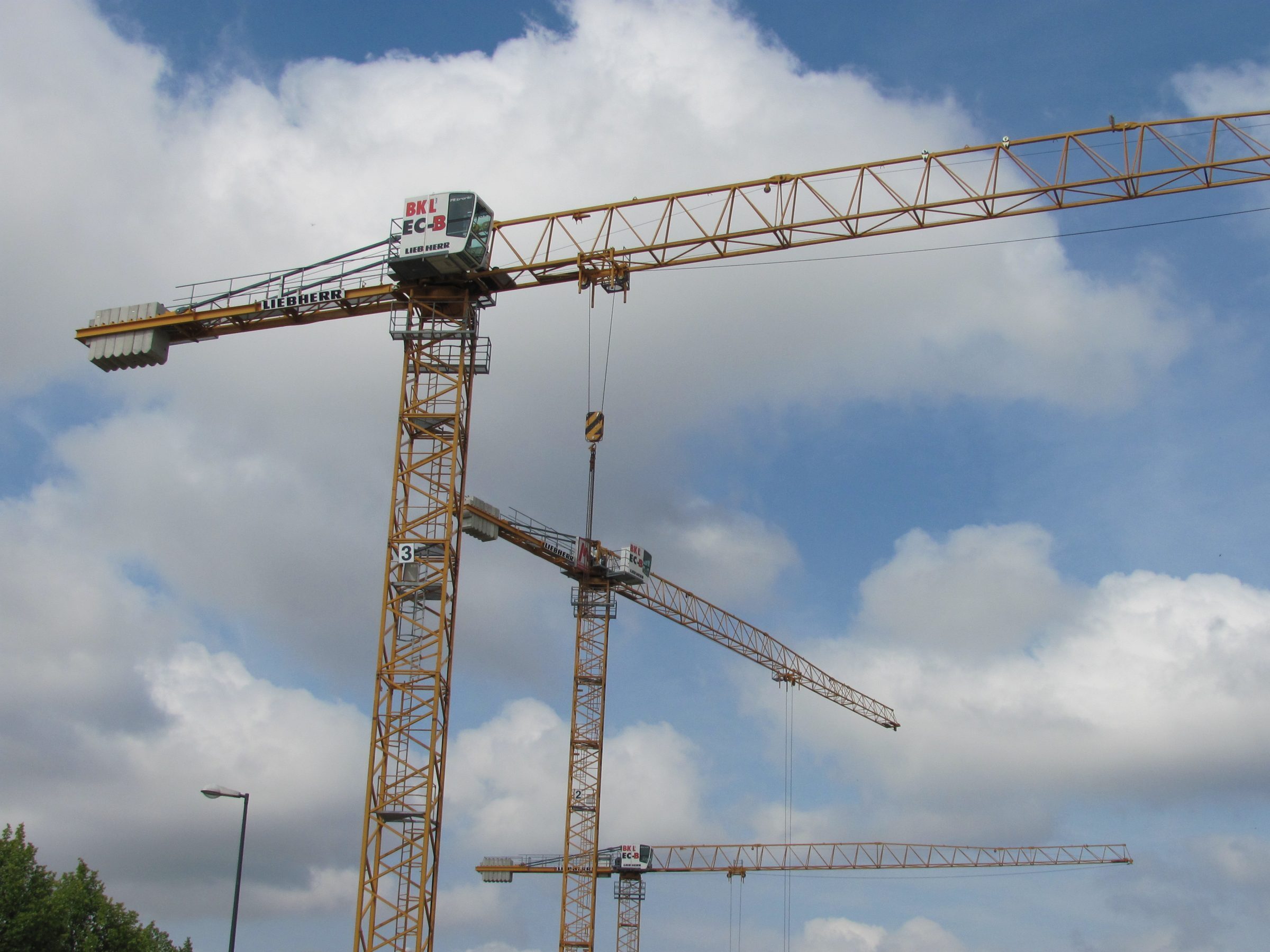 Liebherr 90 EC-B gebraucht kaufen