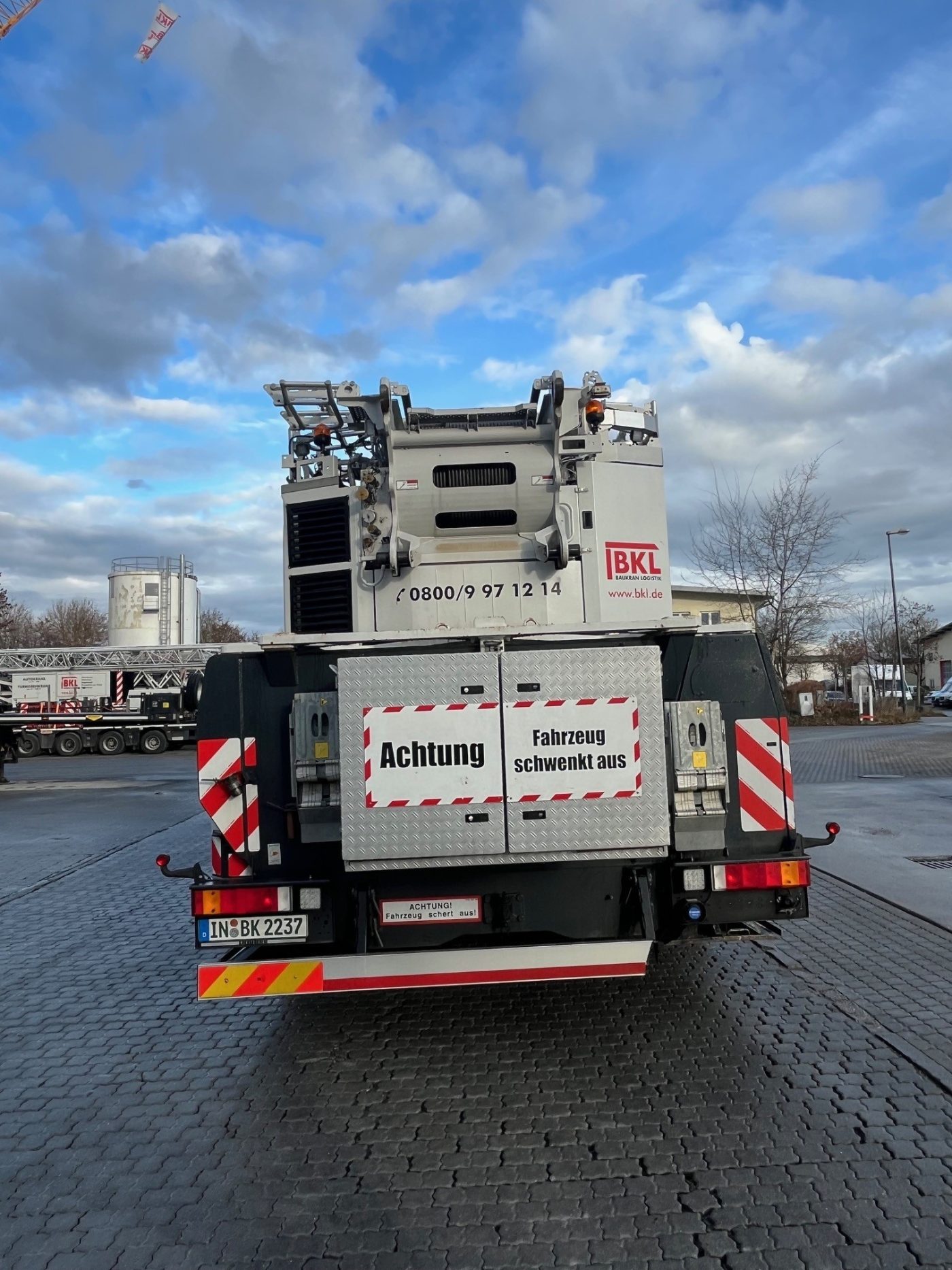 Liebherr LTM 1450-8.1 2023 gebraucht kaufen