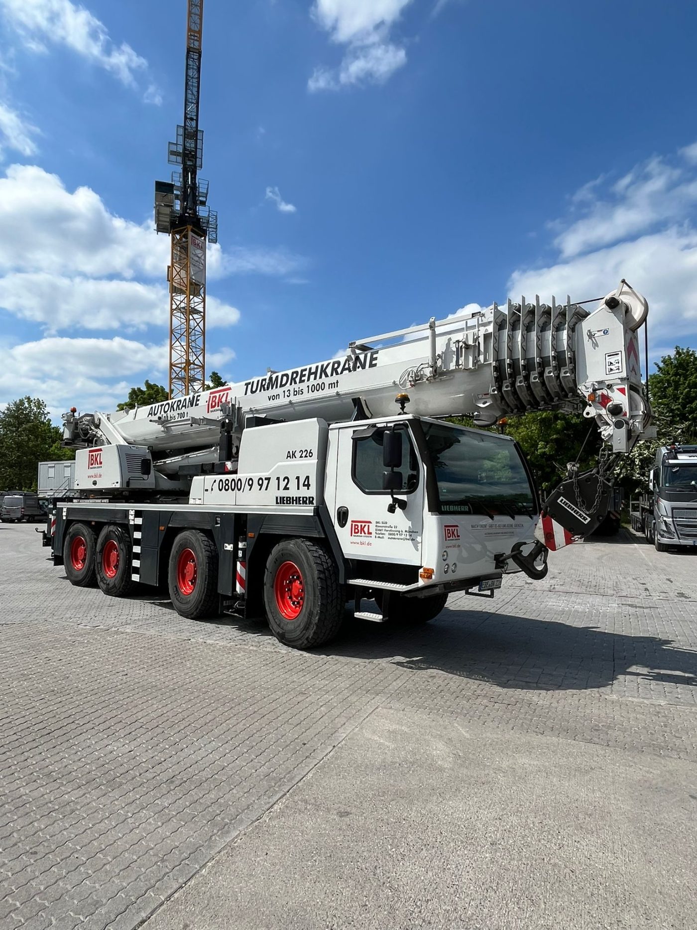 Liebherr LTM 1090-4.2 2023 gebraucht kaufen