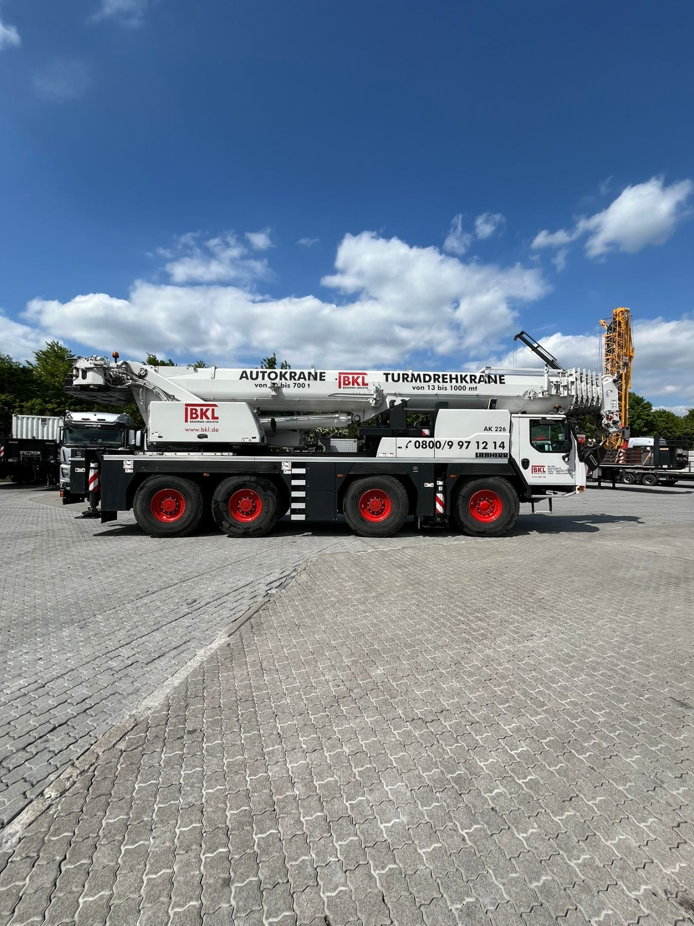 Liebherr LTM 1090-4.2 2023 gebraucht kaufen