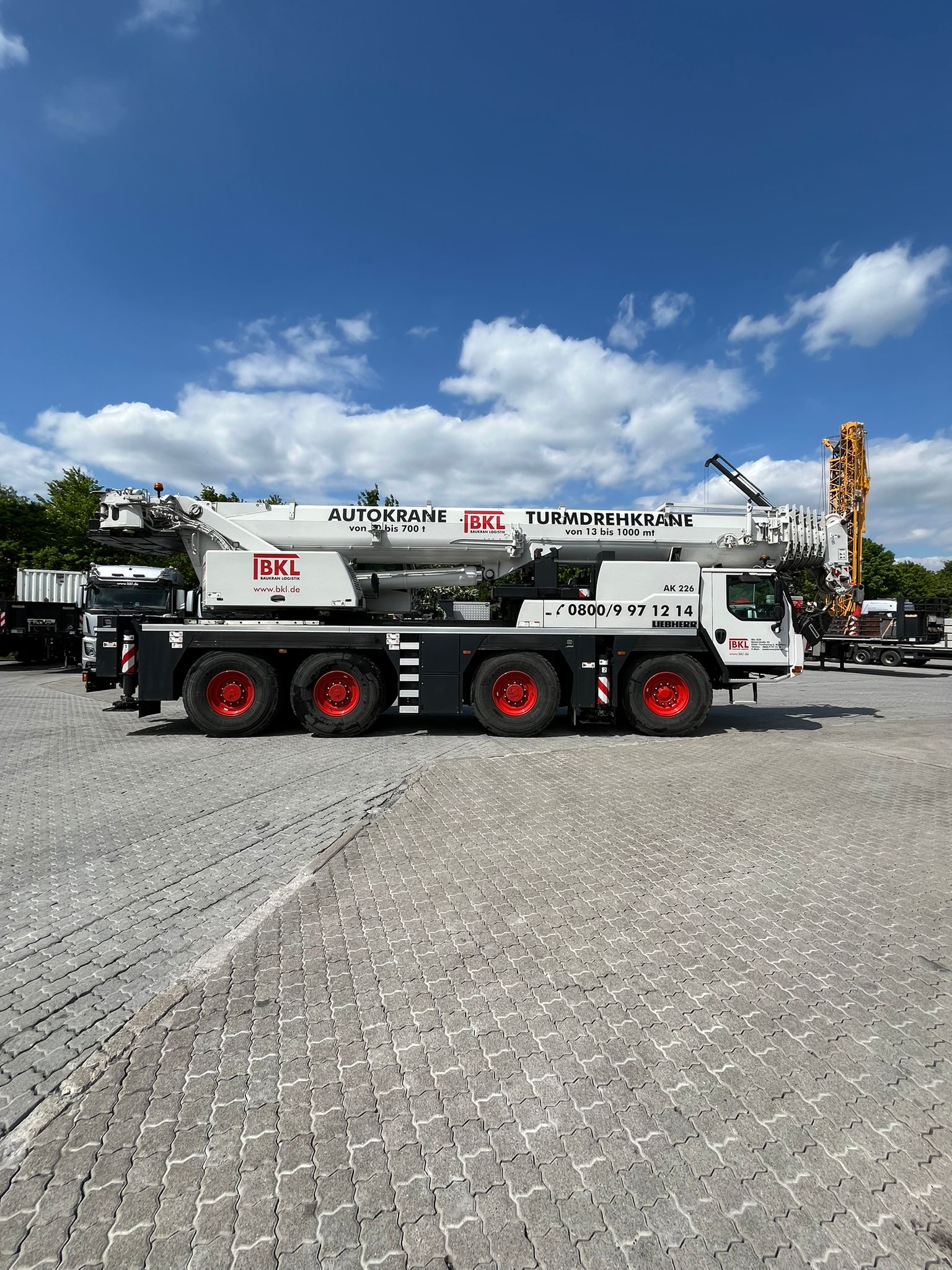 Liebherr LTM 1090-4.2 2023 gebraucht kaufen