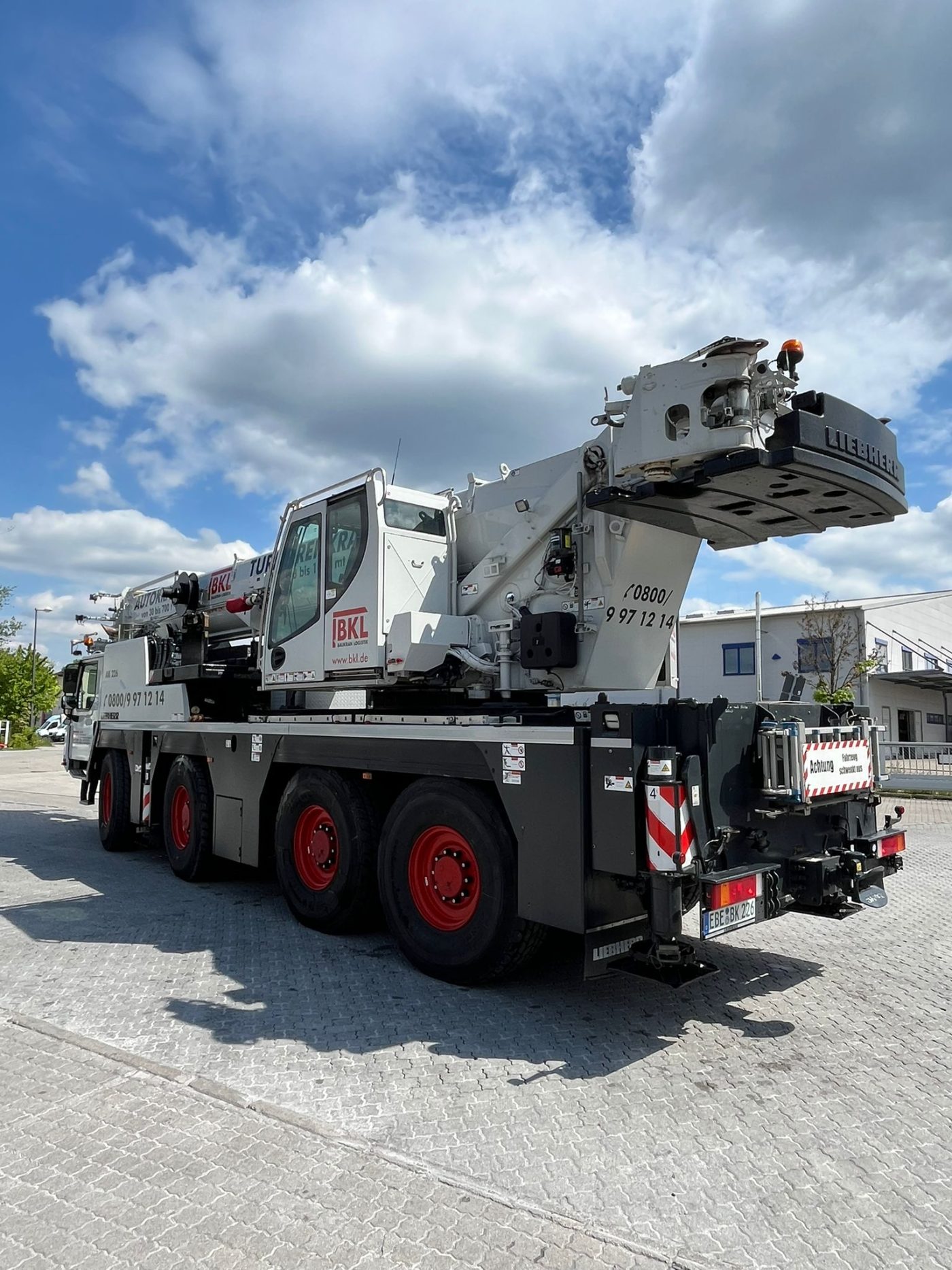 Liebherr LTM 1090-4.2 2023 gebraucht kaufen