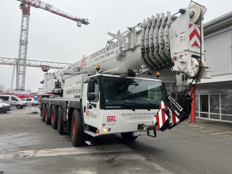 Liebherr LTM 1150-5.3 used crane offer